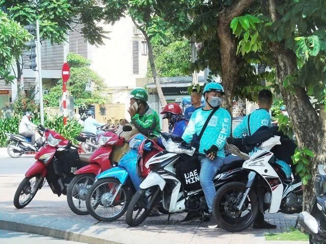 Xây dựng văn hóa giao thông bắt đầu từ ý thức và trách nhiệm của người cầm lái- Ảnh 1.