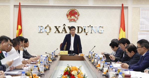 Định An: Hút đầu tư trọng điểm, bứt phá khu kinh tế Thứ trưởng Nguyễn Tường Văn: Đầu tư có trọng tâm, trọng điểm vào khu kinh tế Định An