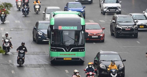 THINK The user wants a new, attractive, SEO-friendly headline, under 15 words, for “Transerco hoàn thành “nhiệm vụ kép” năm 2025”. I need to convey the core meaning (Transerco, dual goal, 2025) but make it more impactful and optimized for search. Keywords: Transerco, nhiệm vụ kép, 2025, hoàn thành, thành công, mục tiêu, vượt mốc. Original: Transerco hoàn thành “nhiệm vụ kép” năm 2025 (Transerco completes “dual mission” in 2025) Ideas: 1. Transerco: Đạt “nhiệm vụ kép” 2025 đầy ấn tượng! (Transerco: Achieves “dual mission” 2025 impressively!) – 8 words 2. Transerco cán đích “nhiệm vụ kép” 2025 xuất sắc. (Transerco crosses “dual mission” 2025 line excellently.) – 8 words 3. Transerco bứt phá, hoàn thành “nhiệm vụ kép” 2025 sớm. (Transerco breaks through, completes “dual mission” 2025 early.) – 9 words (The original says “năm 2025”, implying *in* 2025, not necessarily early. So “sớm” might be inaccurate.) 4. Transerco: Thành công rực rỡ “nhiệm vụ kép” 2025. (Transerco: Brilliant success “dual mission” 2025.) – 8 words 5. Transerco chinh phục “nhiệm vụ kép” năm 2025 ngoạn mục. (Transerco conquers “dual mission” 2025 spectacularly.) – 9 words 6. Transerco hoàn thành “nhiệm vụ kép” 2025: Kỳ tích mới! (Transerco completes “dual mission” 2025: New miracle!) – 9 words 7. Transerco: Xuất sắc hoàn thành “nhiệm vụ kép” 2025 đúng hẹn. (Transerco: Excellently completes “dual mission” 2025 on schedule.) – 10 words. “Đúng hẹn” is a good nuance. Let’s re-evaluate “hấp dẫn” (attractive) and “chuẩn SEO”. “Transerco” is the main entity. “Nhiệm vụ kép” is the key phrase. “2025” is the timeframe. “Hoàn thành” can be replaced with stronger verbs like “chinh phục”, “cán đích”, “đạt được”, “vượt mốc”. Adjectives like “ấn tượng”, “xuất sắc”, “ngoạn mục”, “thành công rực rỡ” add attraction. Option 5: Transerco chinh phục “nhiệm vụ kép” năm 2025 ngoạn mục. – Attractive: “chinh phục”, “ngoạn mục” – SEO: “Transerco”, “nhiệm vụ kép”, “2025” – Length: 9 words. Good. Option 6: Transerco hoàn thành “nhiệm vụ kép” 2025: Kỳ tích mới! – Attractive: “Kỳ tích mới!” adds excitement. – SEO: “Transerco”, “nhiệm vụ kép”, “2025”, “hoàn thành” – Length: 9 words. Good. Let’s consider which is more direct and impactful for SEO. “Hoàn thành” is quite neutral, but paired with “Kỳ tích mới!” it becomes powerful. “Chinh phục” is also strong. I’ll go with a version that uses a strong verb and an attractive modifier, ensuring all key terms are present. “Transerco cán đích “nhiệm vụ kép” 2025 xuất sắc!” – Attractive: “cán đích”, “xuất sắc” – SEO: “Transerco”, “nhiệm vụ kép”, “2025” – Length: 8 words. Very concise. Let’s try one more with a slightly different angle. “Transerco: Thành công “nhiệm vụ kép” năm 2025 đầy ấn tượng!” – Attractive: “Thành công”, “đầy ấn tượng” – SEO: “Transerco”, “thành công”, “nhiệm vụ kép”, “2025” – Length: 10 words. Still good. Comparing: 1. “Transerco cán đích “nhiệm vụ kép” 2025 xuất sắc!” (8 words) – Good, strong, concise. 2. “Transerco: Thành công “nhiệm vụ kép” năm 2025 đầy ấn tượng!” (10 words) – Also good, uses “thành công” directly. 3. “Transerco chinh phục “nhiệm vụ kép” năm 2025 ngoạn mục.” (9 words) – Strong verb and adjective. I think “cán đích” is a very good phrase for “hoàn thành” in a competitive/goal-oriented context. “Xuất sắc” adds the attractive element. Let’s stick to “Transerco cán đích “nhiệm vụ kép” 2025 xuất sắc!” It’s short, punchy, includes all keywords, and implies a great achievement. Transerco hoàn thành “nhiệm vụ kép” năm 2025