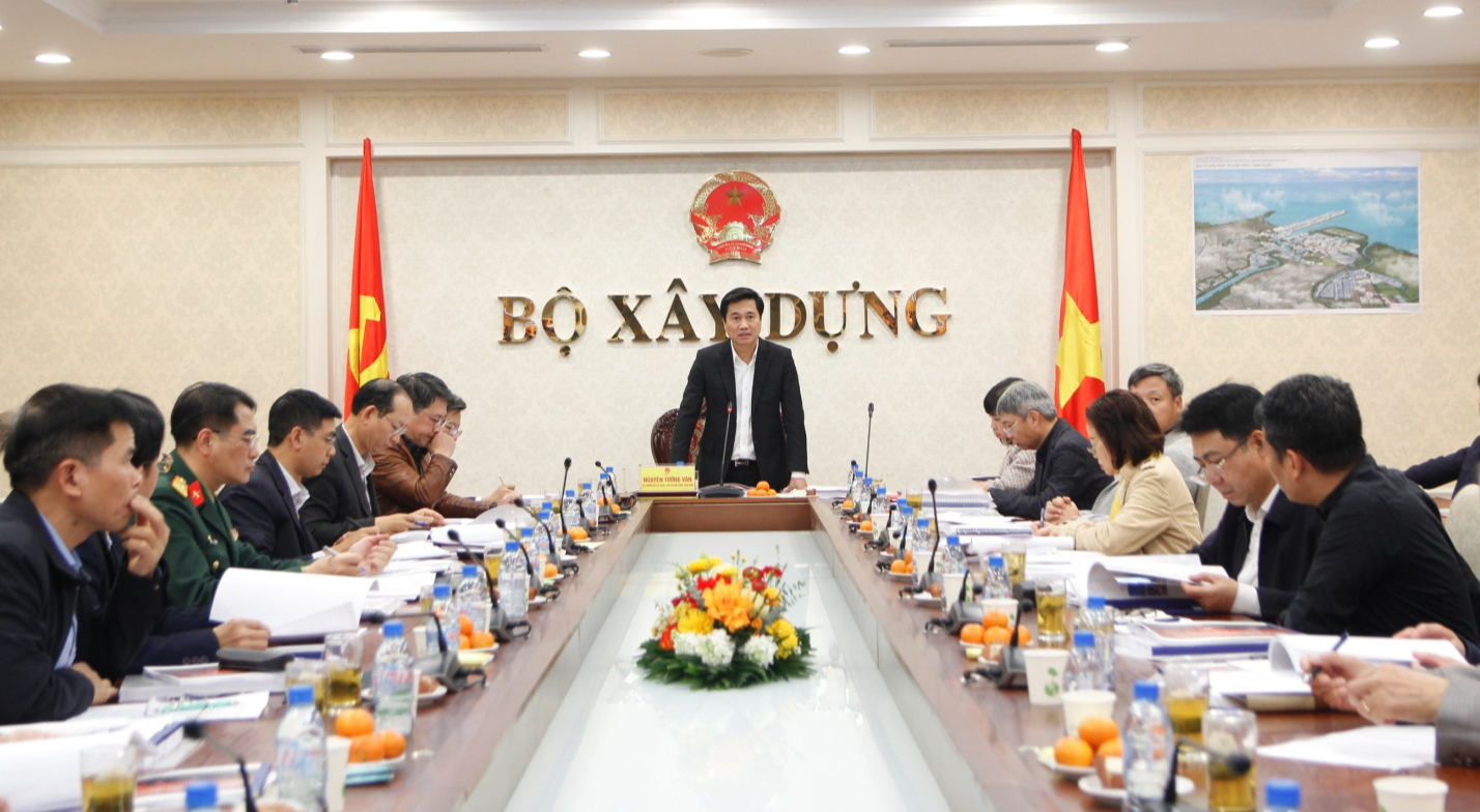 Thứ trưởng Bộ Xây dựng Nguyễn Tường Văn đã chủ trì Hội nghị thẩm định quy hoạch chung khu kinh tế ven biển phía Nam Hải Phòng đến năm 2050.