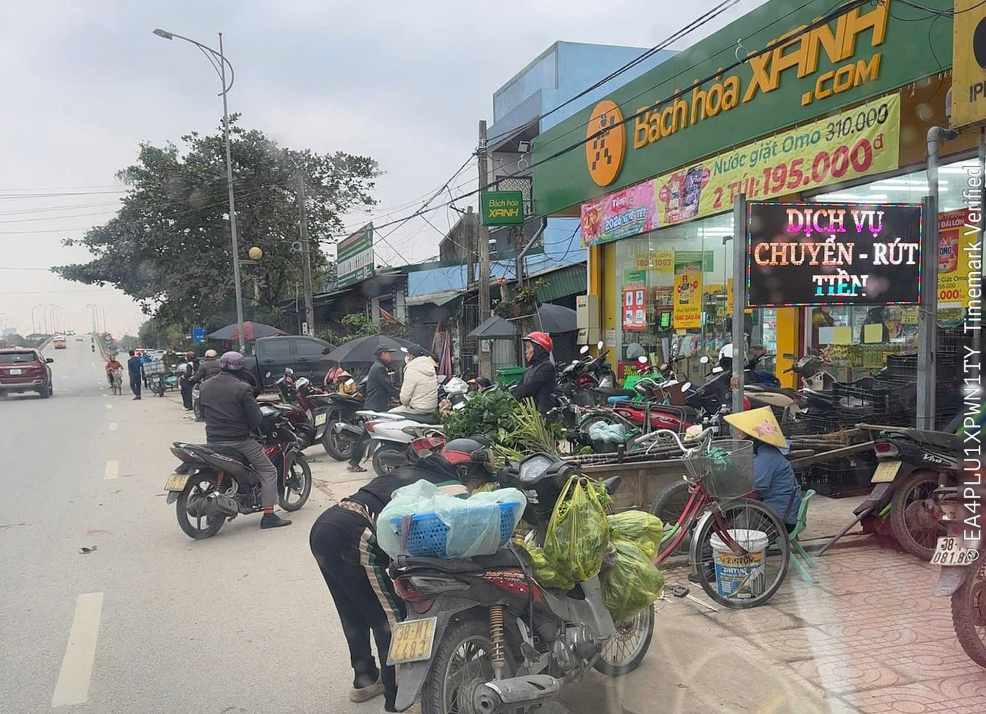 Hà Tĩnh tăng cường lập lại trật tự đô thị, đảm bảo ATGT dịp Tết- Ảnh 6.