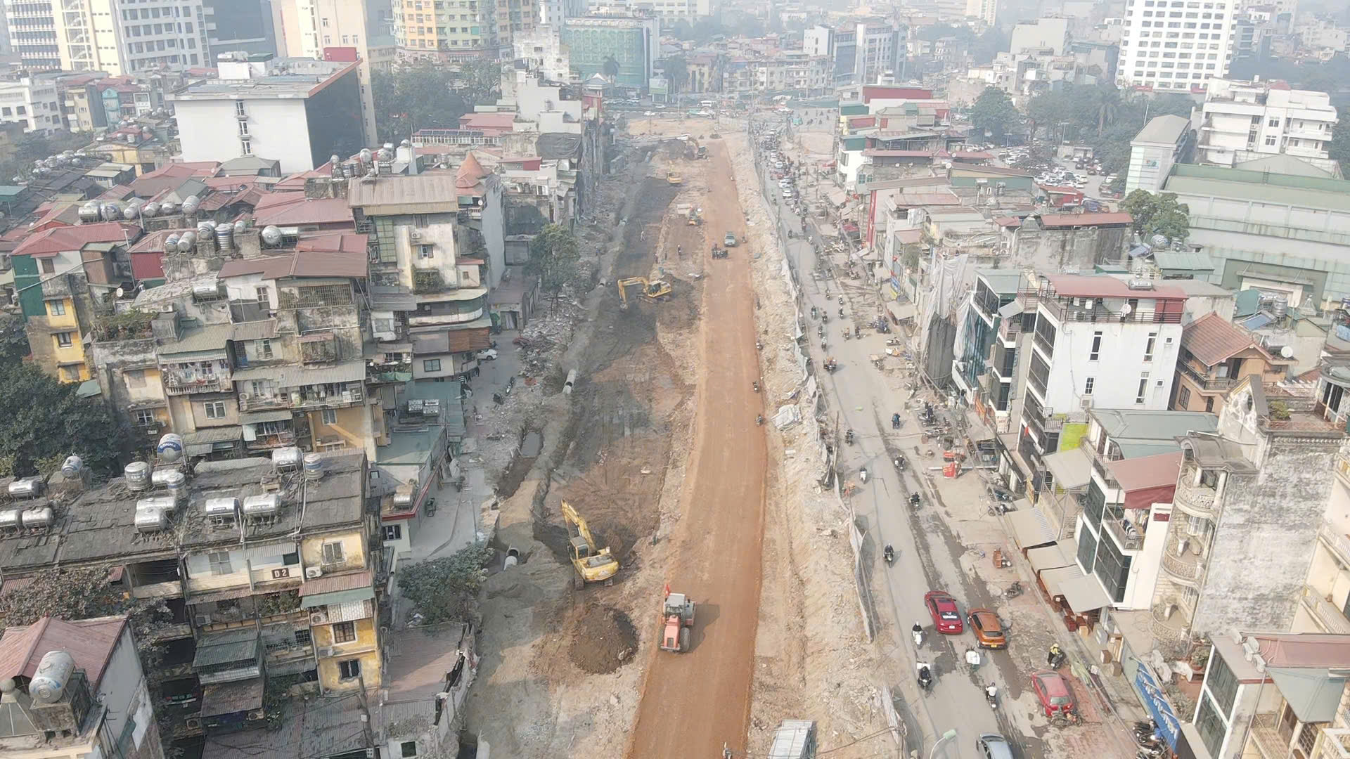 Công trường dự án Hoàng Cầu - Voi Phục sôi động sau khi thông xe kỹ thuật- Ảnh 1. Công trường dự án Hoàng Cầu - Voi Phục sôi động sau khi thông xe kỹ thuật- Ảnh 1.