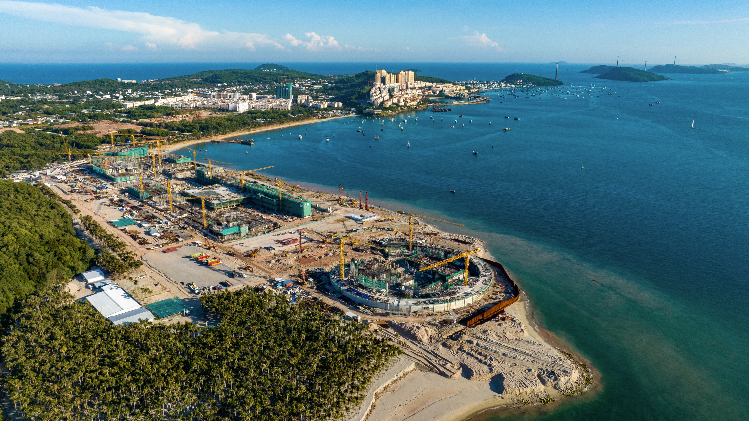 Ngắm các công trình trọng điểm phục vụ APEC đang hình thành ở Phú Quốc- Ảnh 21. Ngắm các công trình trọng điểm phục vụ APEC đang hình thành ở Phú Quốc- Ảnh 21.