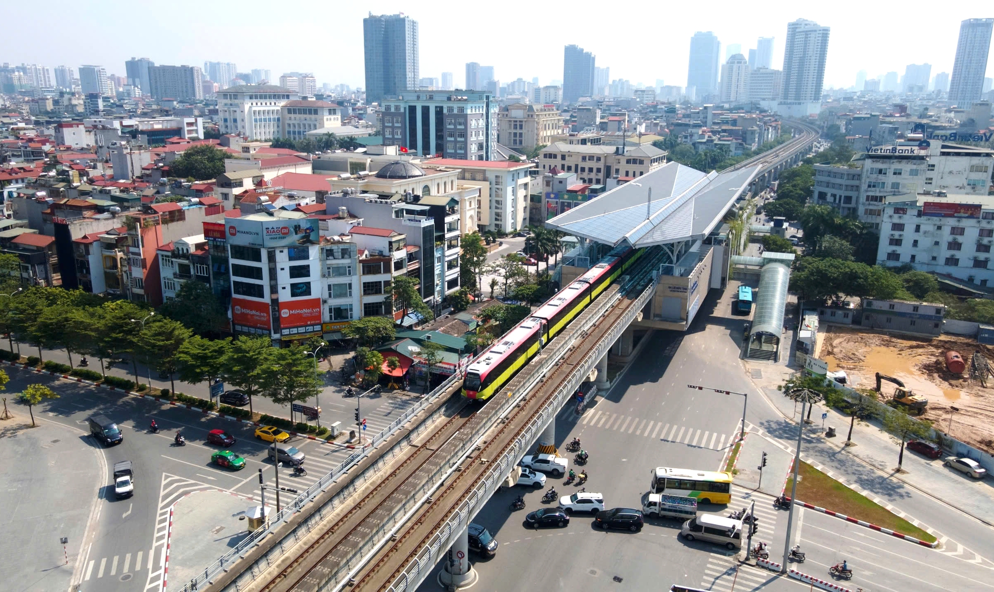 Cách nào gỡ điểm nghẽn ùn tắc giao thông tại Hà Nội?- Ảnh 2.