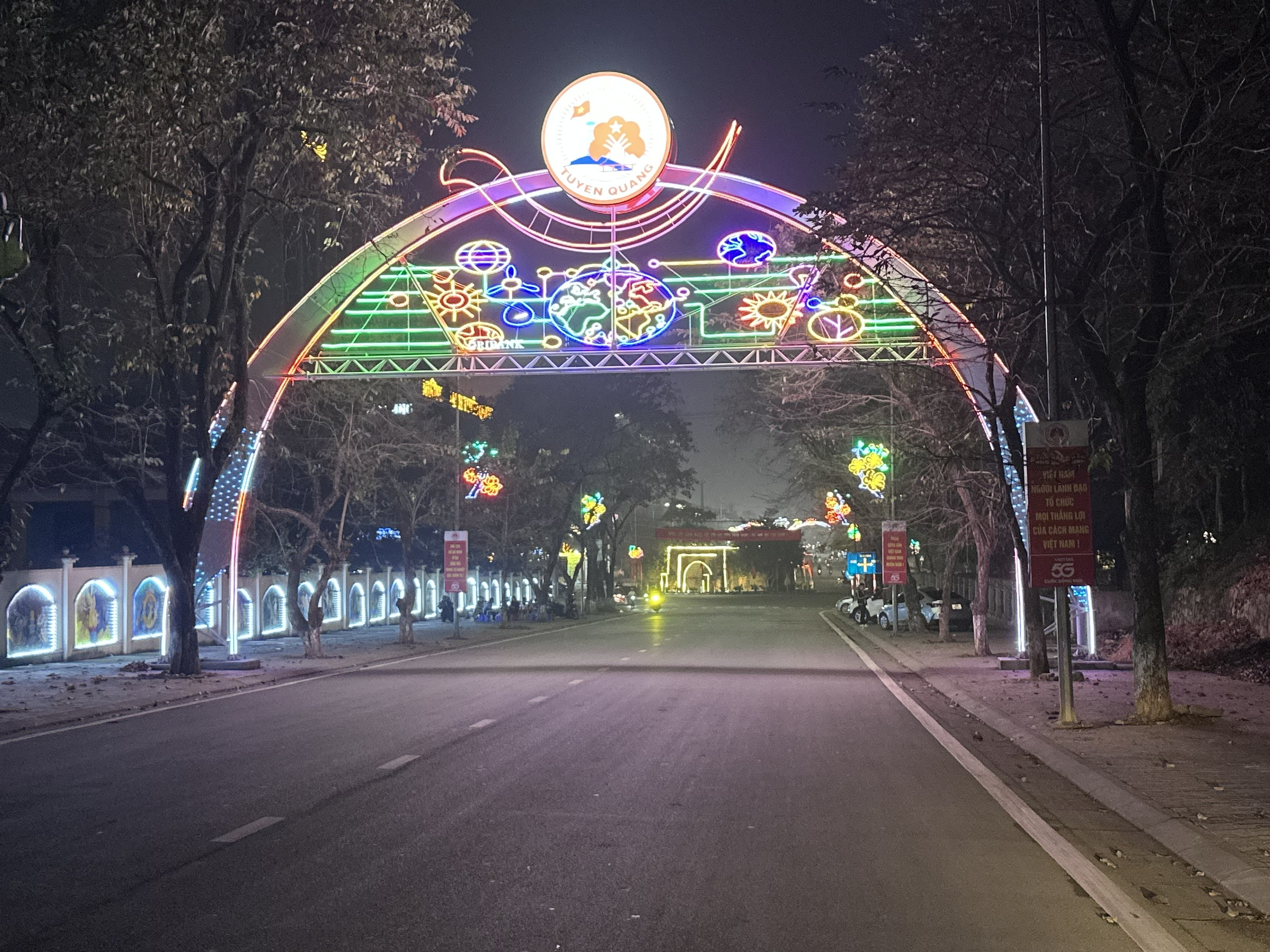 Tuyên Quang chỉnh trang đô thị đón Xuân 2026- Ảnh 4.