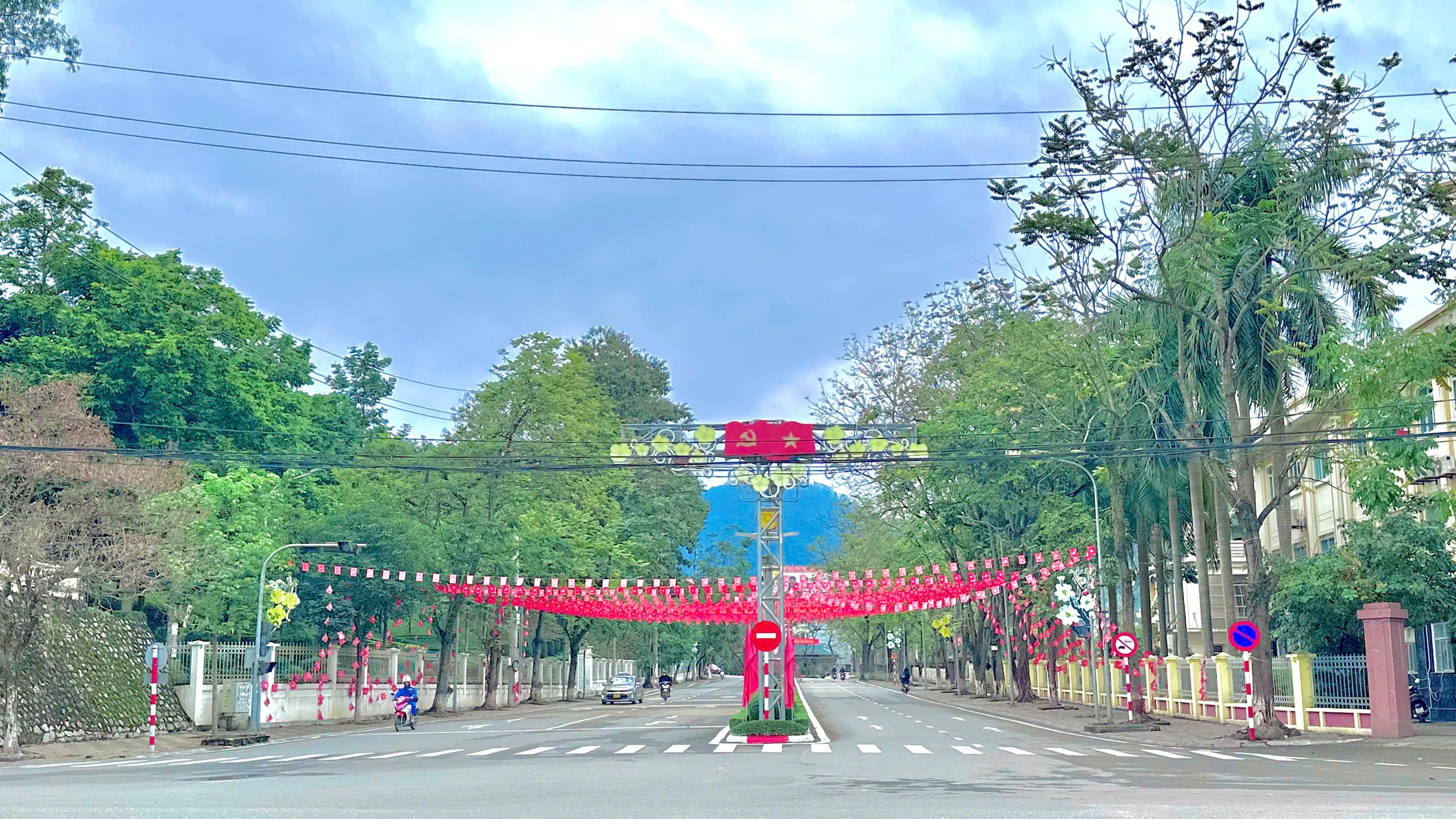 Tuyên Quang chỉnh trang đô thị đón Xuân 2026- Ảnh 13.