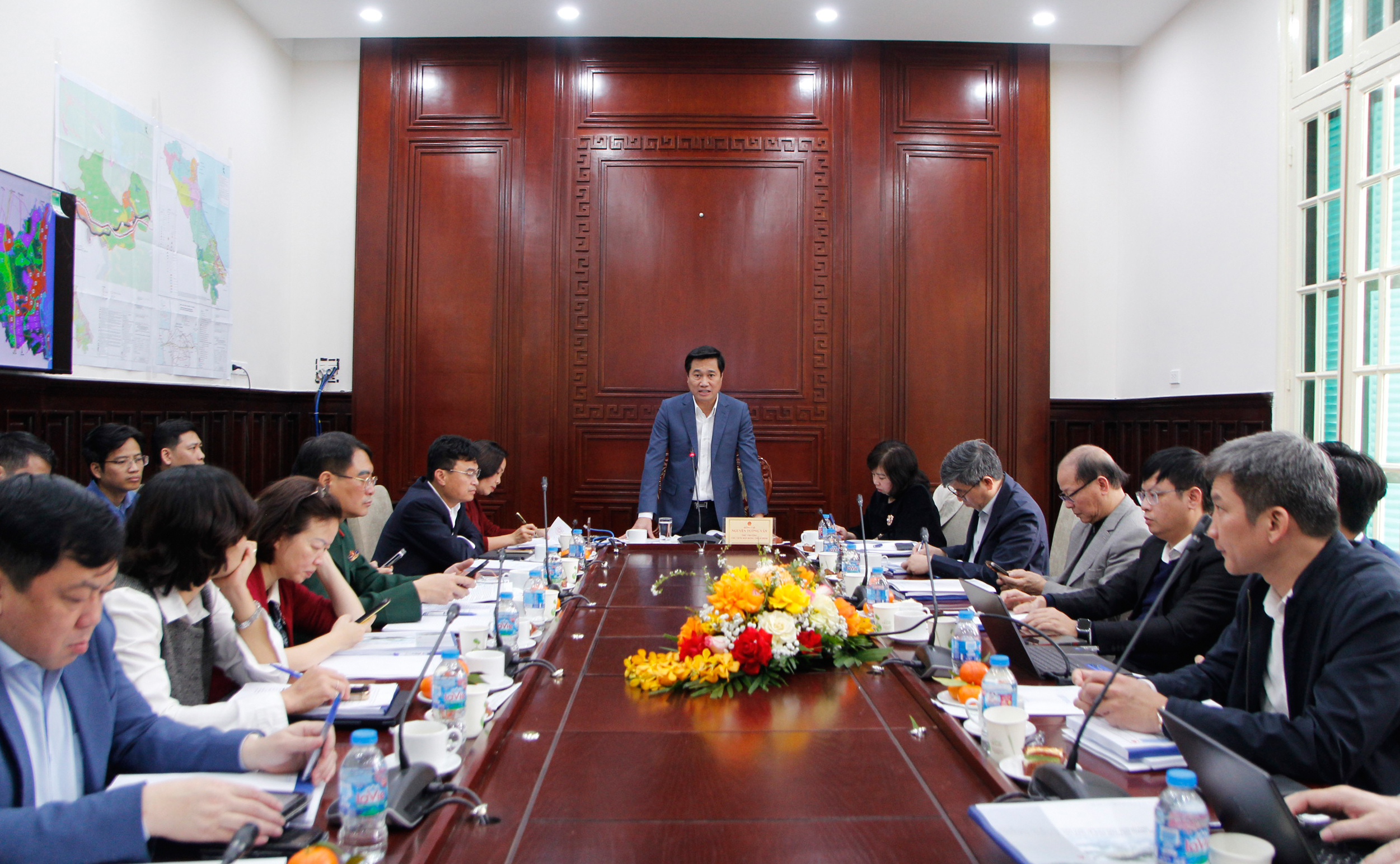 Thứ trưởng Bộ Xây dựng Nguyễn Tường Văn chủ trì Hội nghị. Thứ trưởng Nguyễn Tường Văn chủ trì Hội nghị thẩm định Nhiệm vụ điều chỉnh Quy hoạch chung xây dựng Khu kinh tế Nghi Sơn, tỉnh Thanh Hoá đến năm 2045, tầm nhìn đến năm 2060.