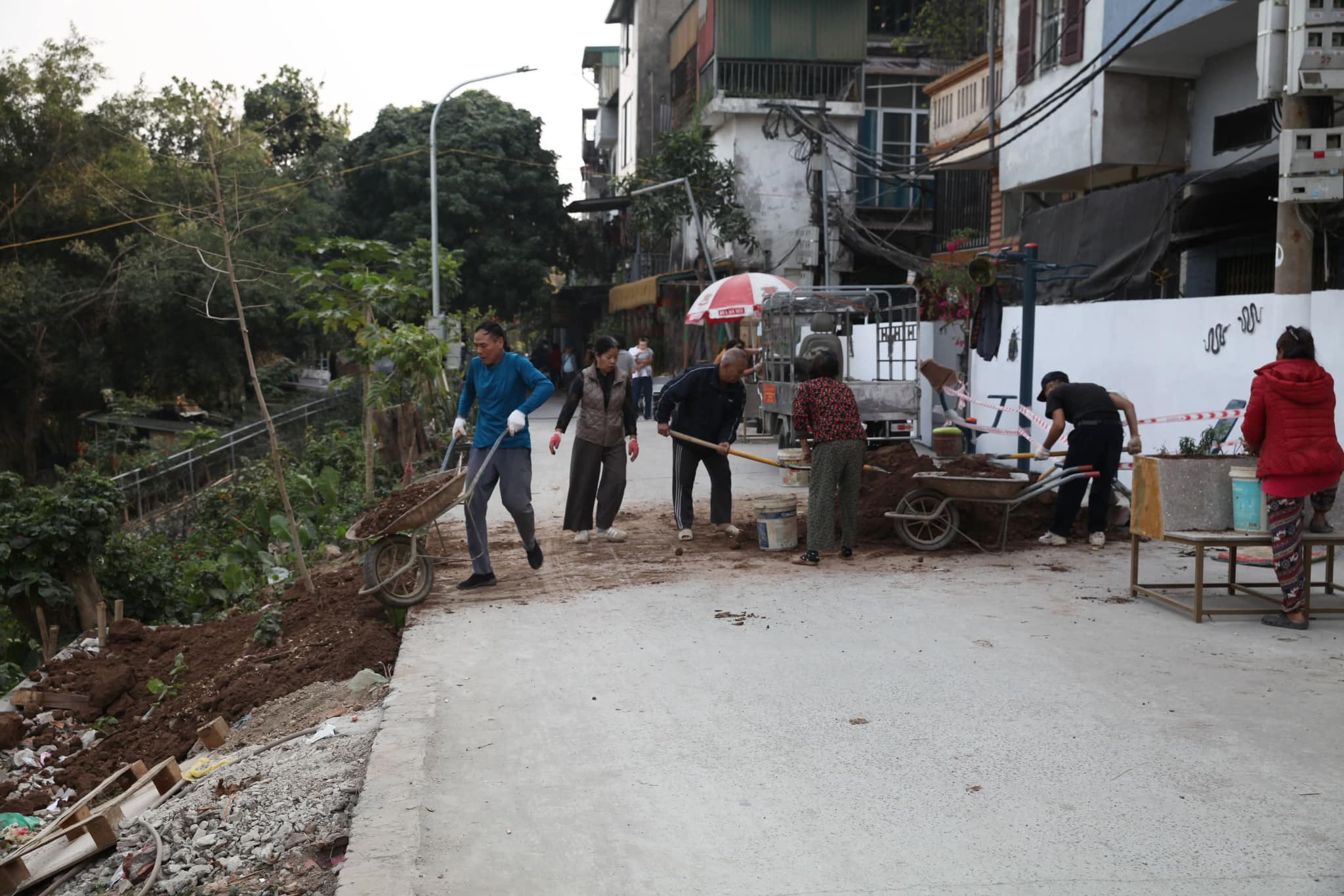 Yếu tố quan trọng nhất quyết định sự thành công của tuyến đường sinh thái là sự tham gia chủ động của cộng đồng địa phương trong việc chăm sóc và bảo vệ không gian này.