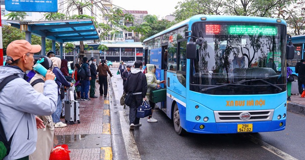 Tết Nguyên đán: Hà Nội bùng nổ hơn 1 triệu lượt khách! Hà Nội phục vụ hơn 1 triệu lượt hành khách dịp Tết Nguyên đán