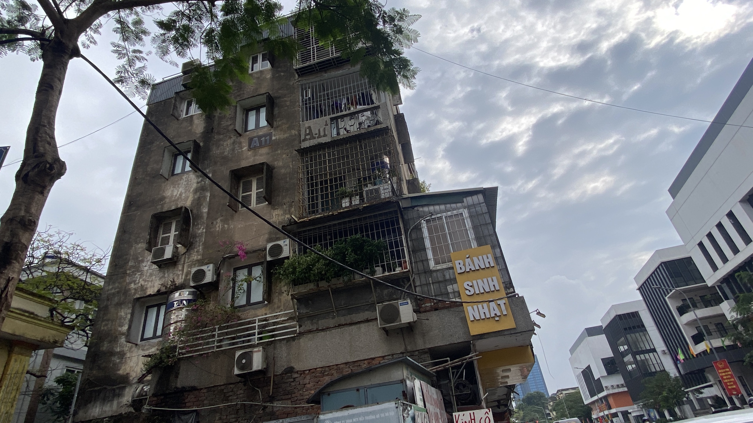 Hà Nội phấn đấu đến năm 2030 hoàn thành việc cải tạo, xây dựng chung cư cũ cấp độ D- Ảnh 10. Hà Nội phấn đấu đến năm 2030 hoàn thành việc cải tạo, xây dựng chung cư cũ cấp độ D- Ảnh 10.