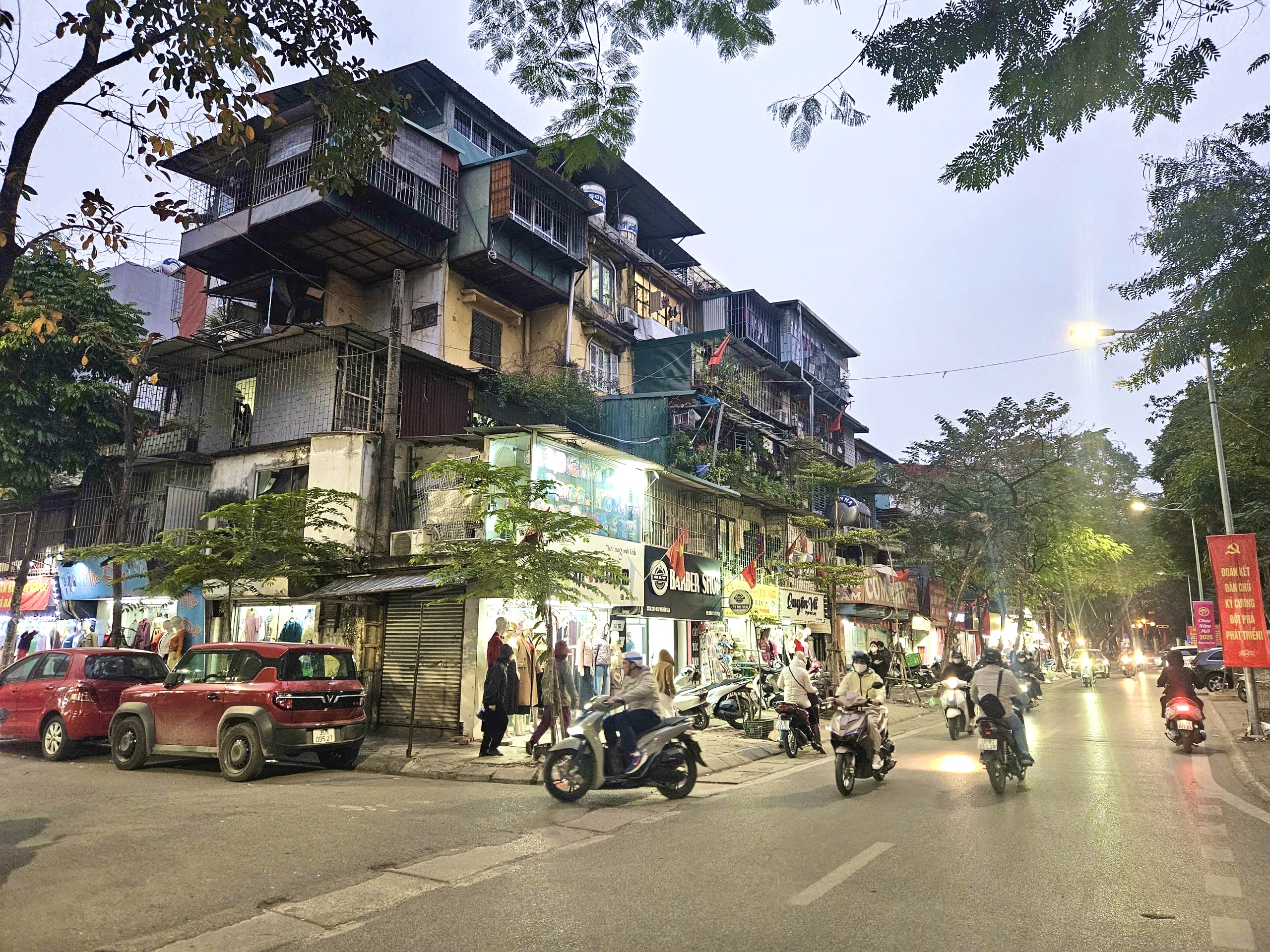 Hà Nội khi nào di dời 860.000 dân khỏi nội đô?- Ảnh 2.