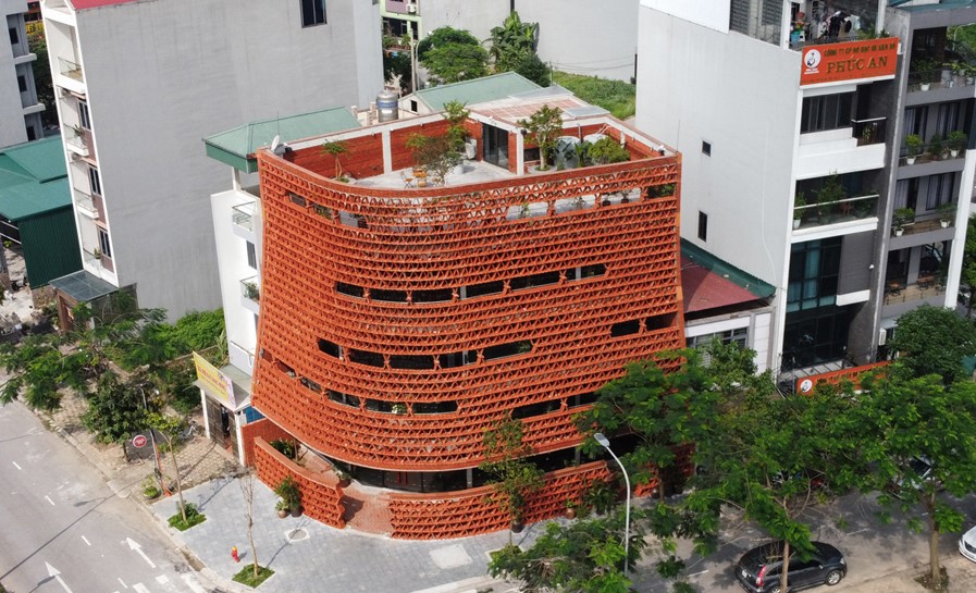 Định vị bản sắc từ vật liệu gạch, ngói- Ảnh 1.