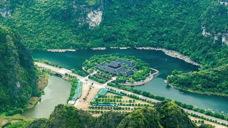 Ninh Bình cần phát huy những lợi thế sẵn có để phát triển du lịch sinh thái, đồng thời nâng cao hiệu quả khai thác du lịch gắn với việc bảo tồn các giá trị sinh thái của địa phương.