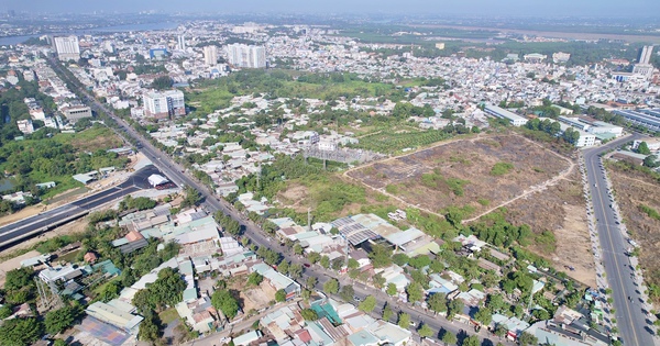 Đồng Nai bắt tay vào lộ trình xây dựng đề án lên thành phố trực thuộc Trung ương Đồng Nai bắt tay vào lộ trình xây dựng đề án lên thành phố trực thuộc Trung ương