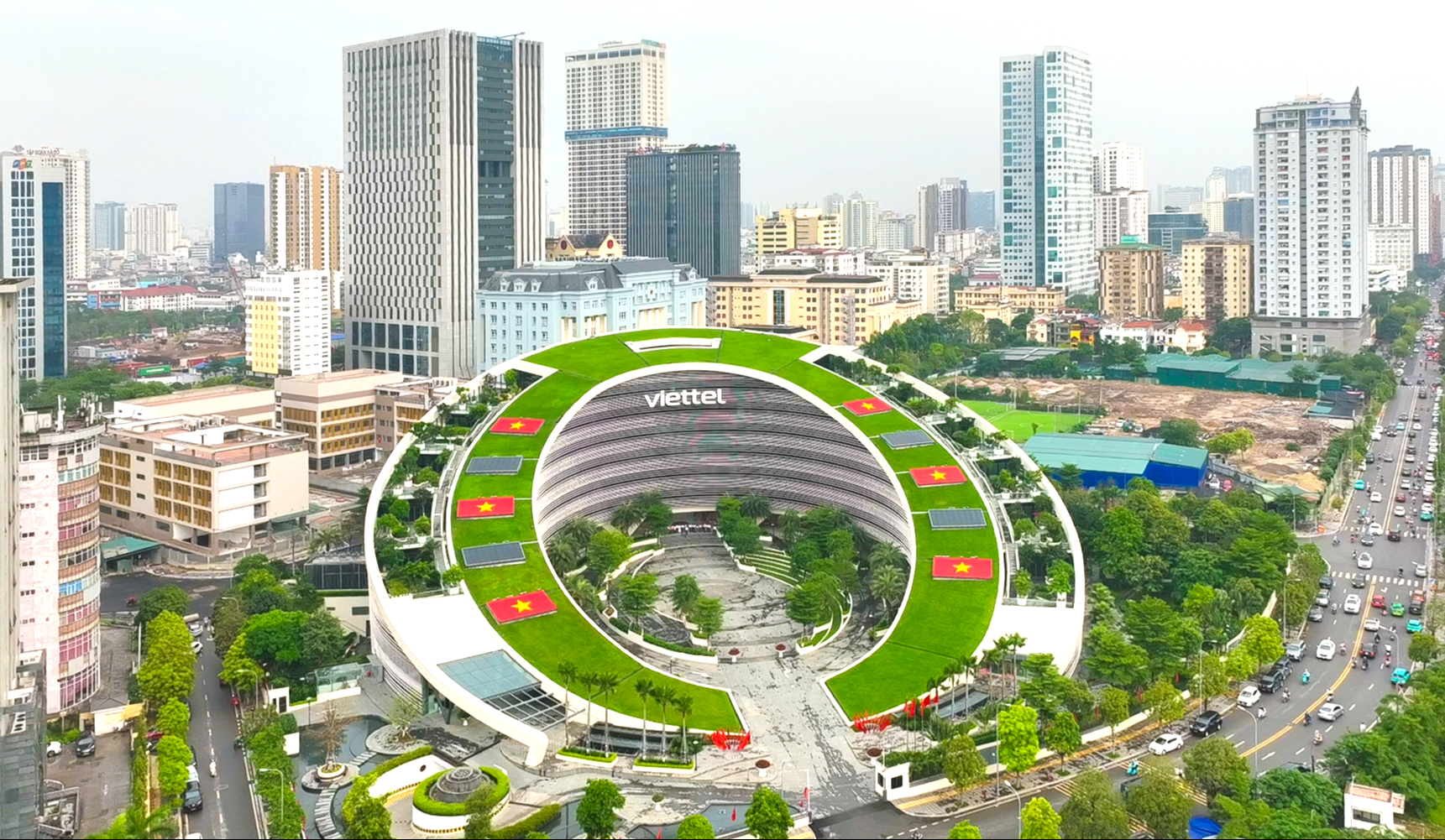 Trên địa bàn Thủ đô Hà Nội có nhiều công trình xanh đạt chứng nhận quốc tế như LEED hay EDGE.