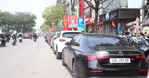 Nhiều điểm trông giữ xe ở Hà Nội vạch sơn mờ, thậm chí “mất dấu” Nhiều điểm trông giữ xe ở Hà Nội vạch sơn mờ, thậm chí “mất dấu”