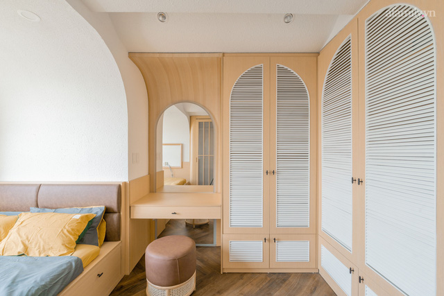 Căn hộ 92m² hiện đại ở Hà Nội với thiết kế tường bo tròn đặc biệt thu hút, gia chủ tiết lộ chi phí hết 1,5 tỷ - Ảnh 7. Căn hộ 92m² hiện đại ở Hà Nội với thiết kế tường bo tròn đặc biệt thu hút, gia chủ tiết lộ chi phí hết 1,5 tỷ - Ảnh 7.