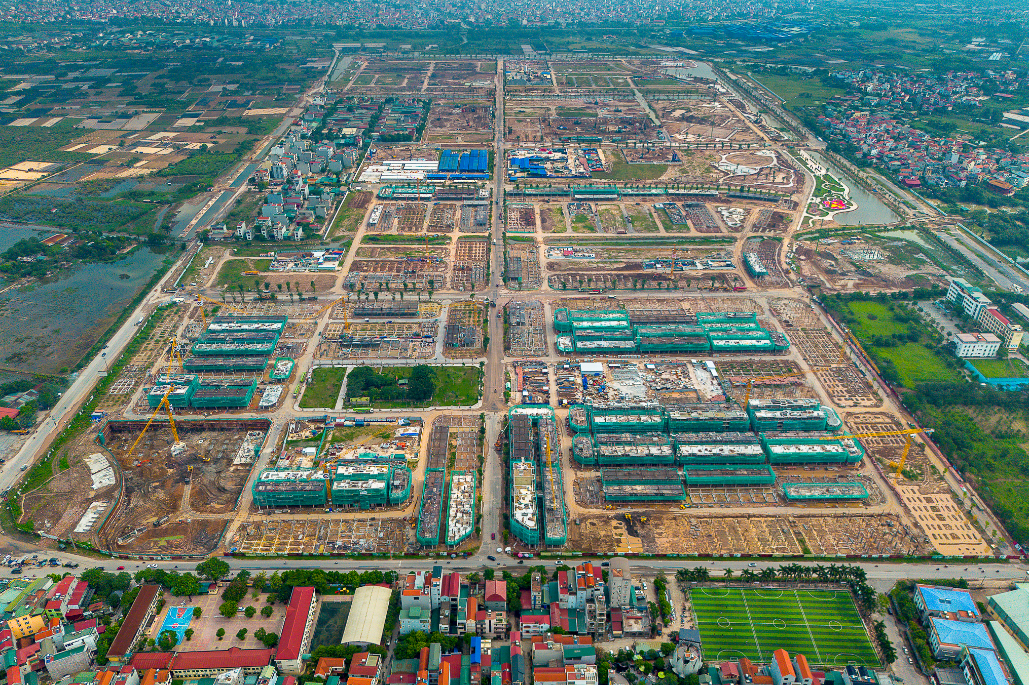 Ngắm cầu gần 10.000 tỷ xây nhanh bậc nhất Hà Nội, dự kiến hoàn thành trong chưa đầy 2 năm, kết nối đại đô thị của Vinhomes và Sun Group- Ảnh 7. Ngắm cầu gần 10.000 tỷ xây nhanh bậc nhất Hà Nội, dự kiến hoàn thành trong chưa đầy 2 năm, kết nối đại đô thị của Vinhomes và Sun Group- Ảnh 7.