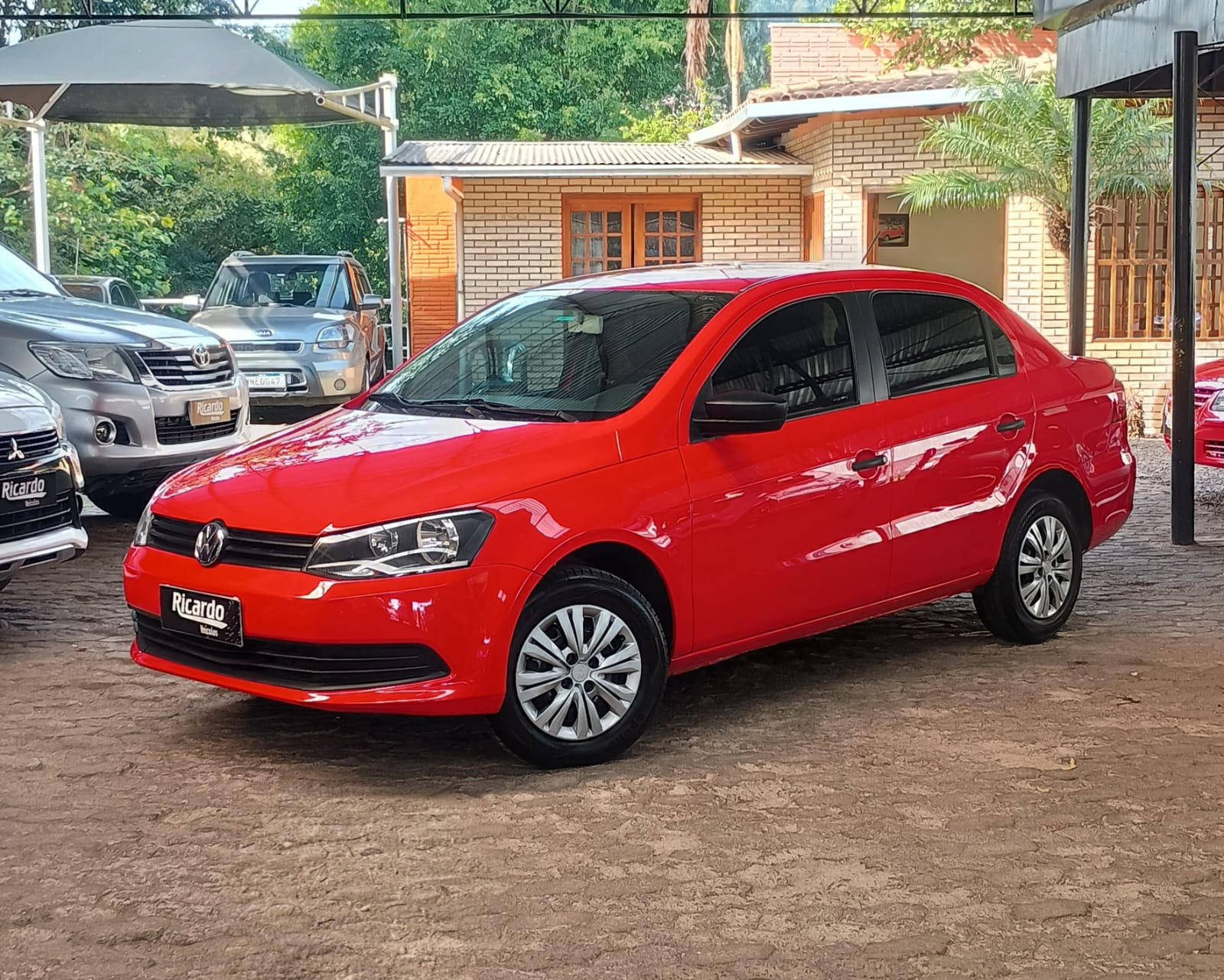 Volkswagen Voyage 1.0 Trendline 2015 - foto 1