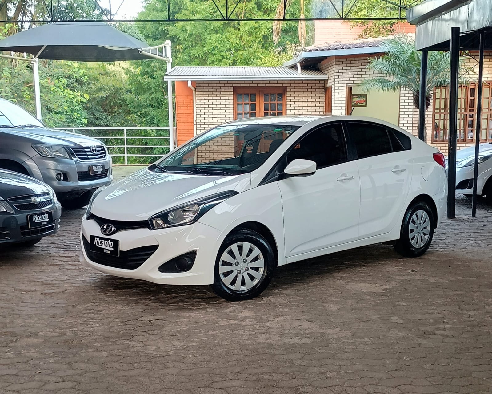 Hyundai HB20S 1.6 Comfort 2015 Automático - foto 1