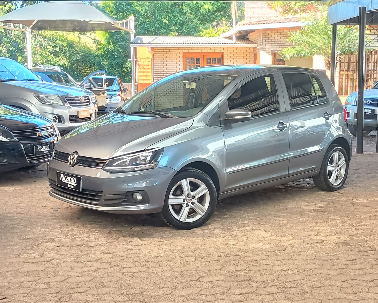 Volkswagen Fox 1.6 Comfortline 2016 - foto 1