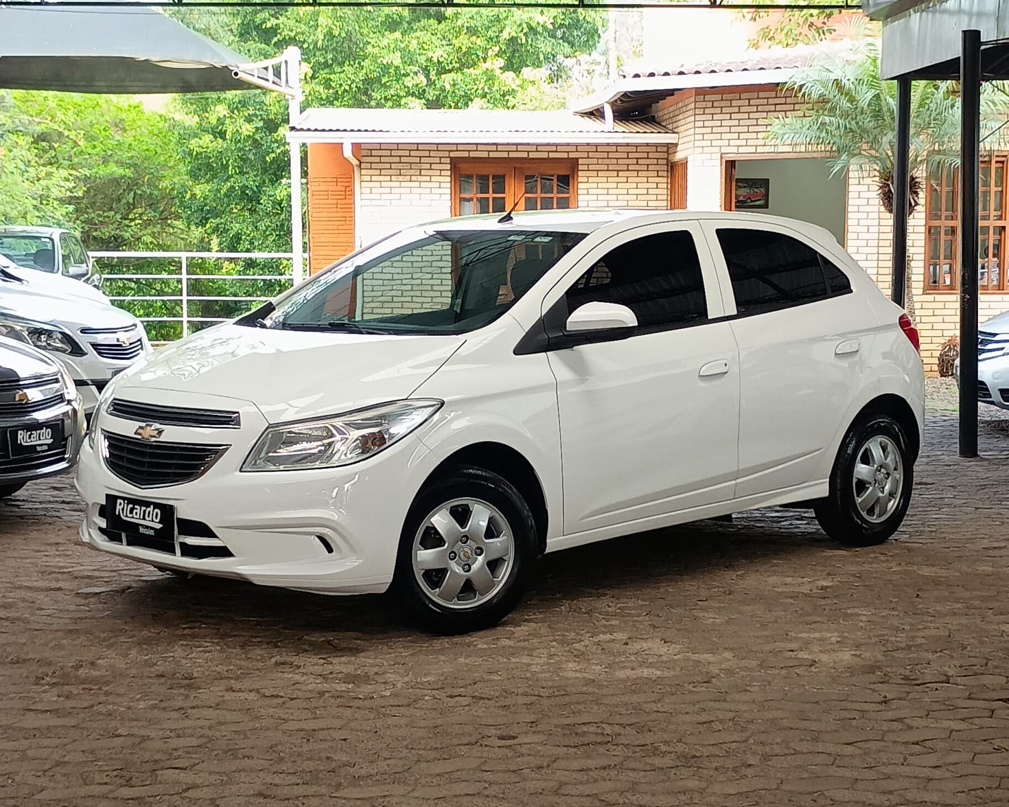Chevrolet Onix 1.0 LT 2015 - foto 1