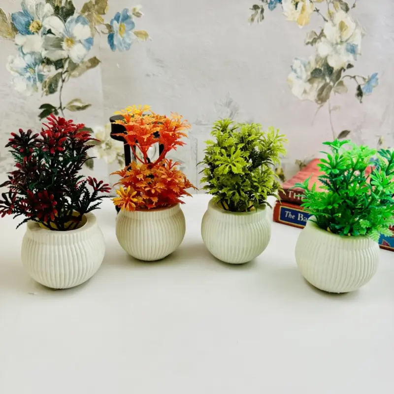 Pack of 4 Mini Planters  Artificial Decoration mini Plants