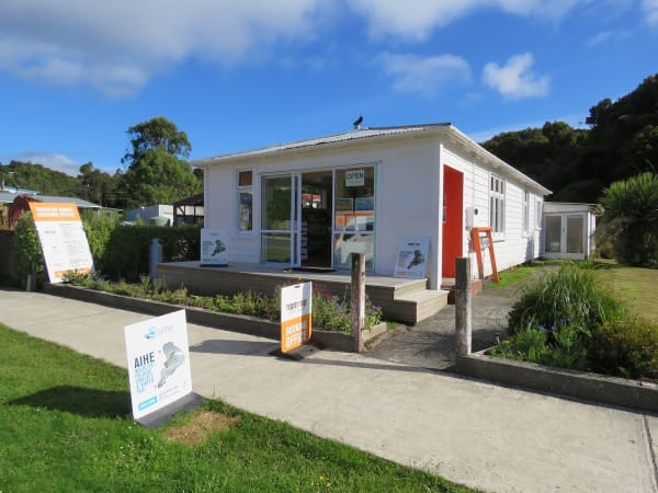 Outdoor Adventure & Gift Shop Stewart Island