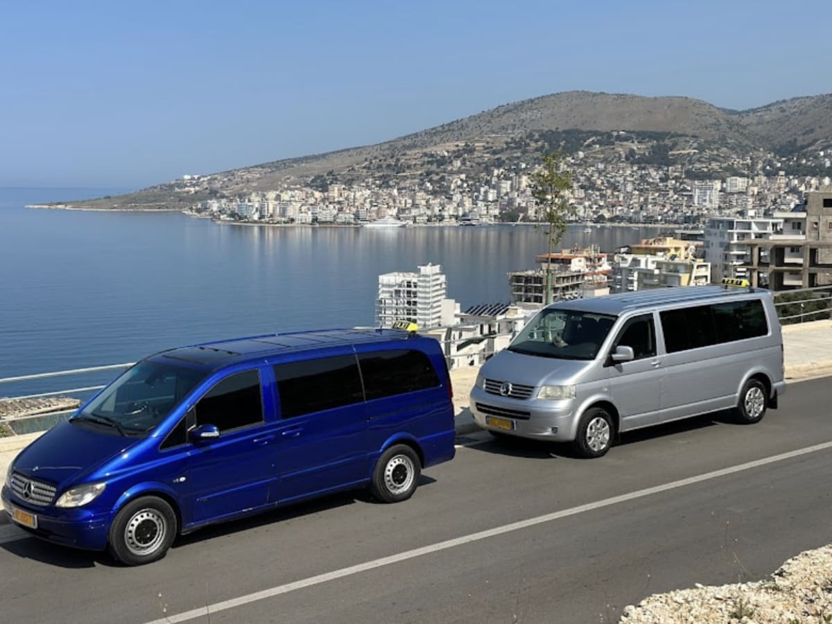 Venir à Saranda : Tirana, Corfou, voiture photo 1