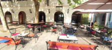 Kvartić Caffe and Lounge