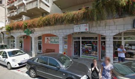 Apoteka Pharmacy