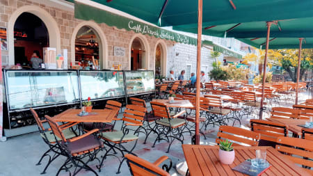 Do-Do Café