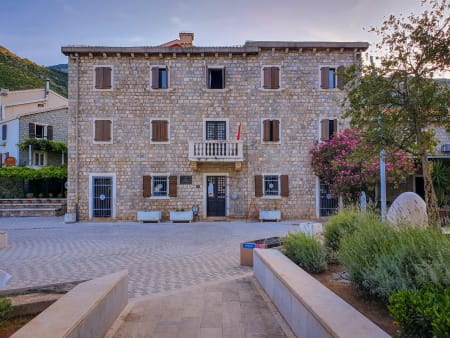Crvena Komuna Museum