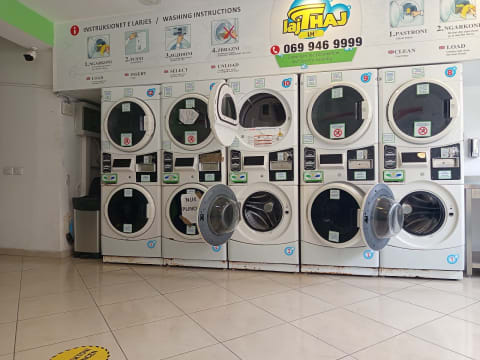 Laj Thaj Self-Service Laundry