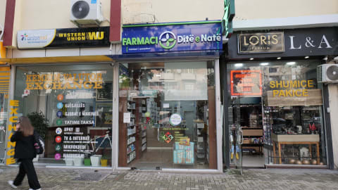 Farmaci Ditë e Natë
