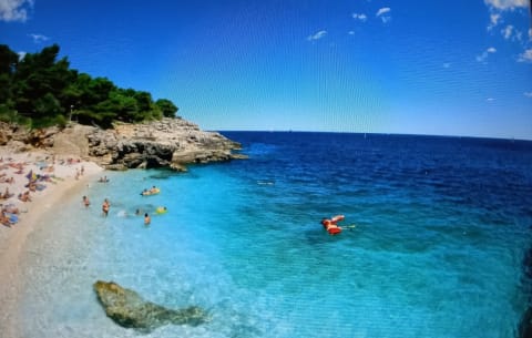 Ambrela Beach