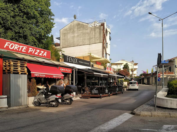 Pizzeria & lounge bar Fenix