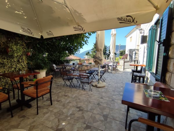 Kontra Caffe Bar