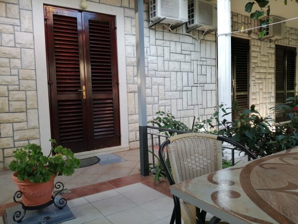 Apartments Bovan