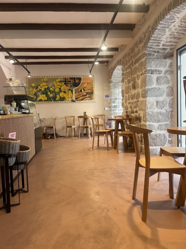 Kafeterija Herceg Novi