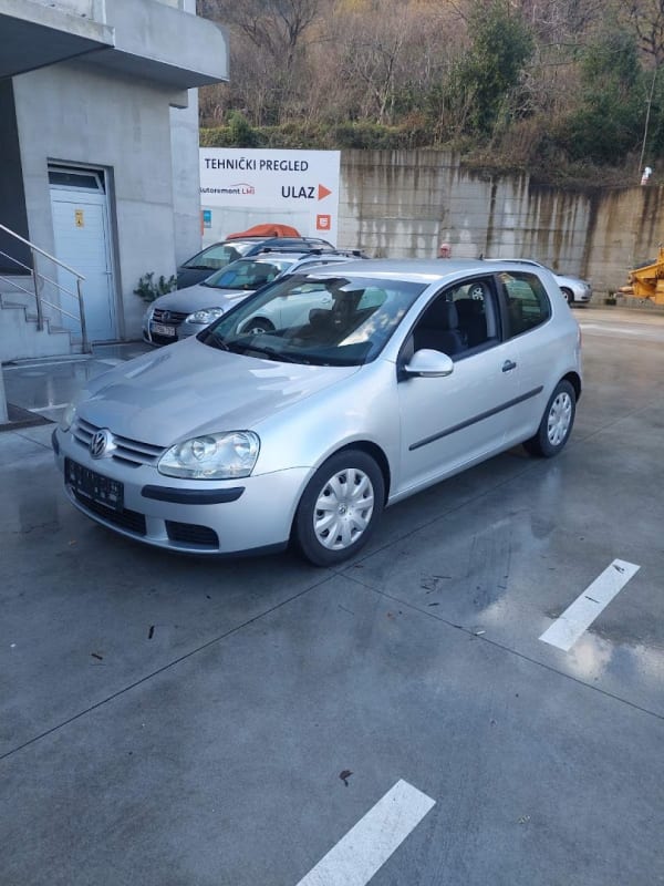 Tref Rent a Car