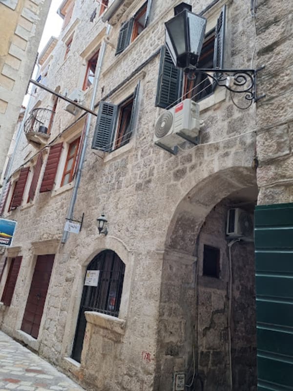 Apartments Historic Stone House