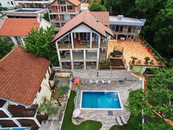 B&B Hotel Boka View