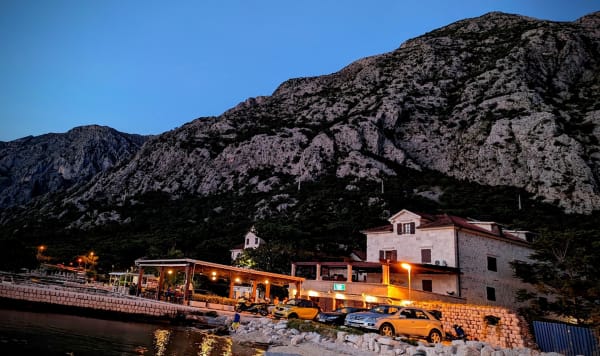 Dobrota Guest House