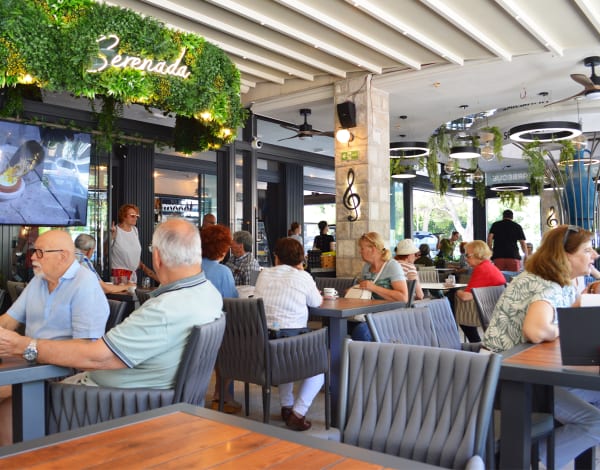 Serenada Bistro