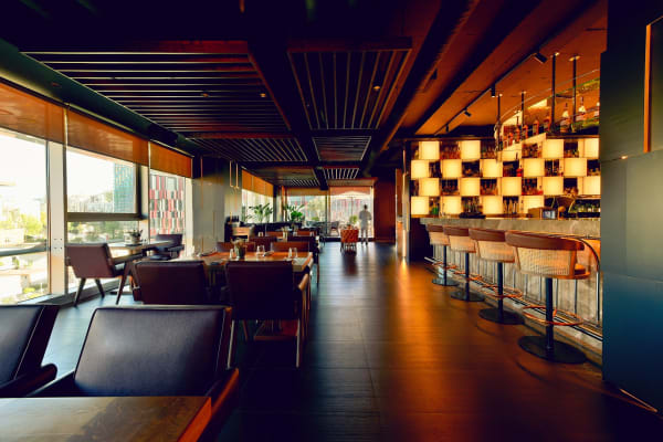 Lift Steak & Rooftop Bar