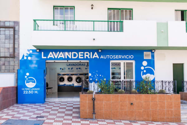 Lavandería Azul Adeje