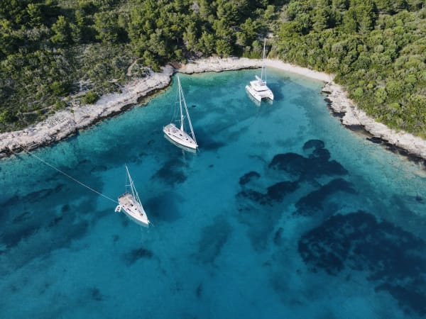 Fair Wind Yacht Charter