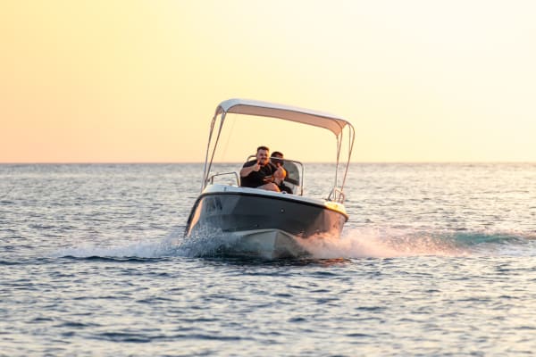 Andromeda Boat Rent Pula