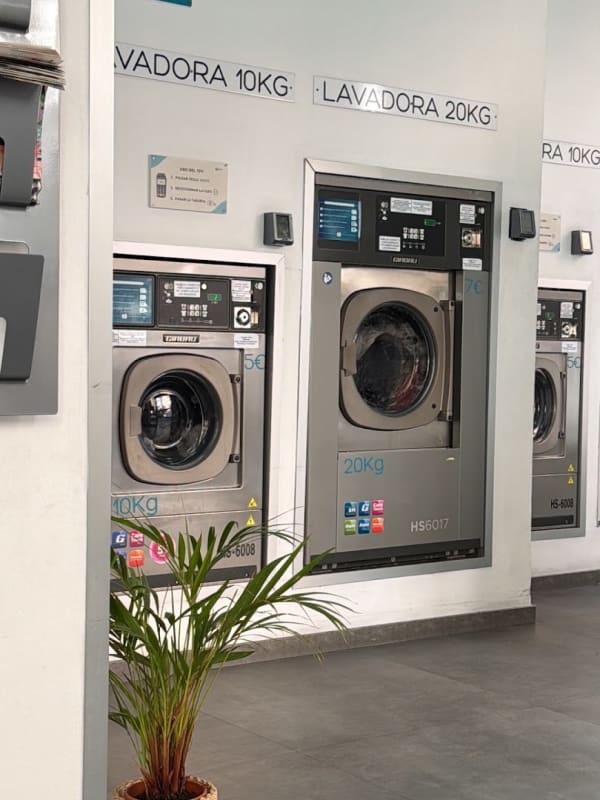 Launderette Lavandería Autoservicio